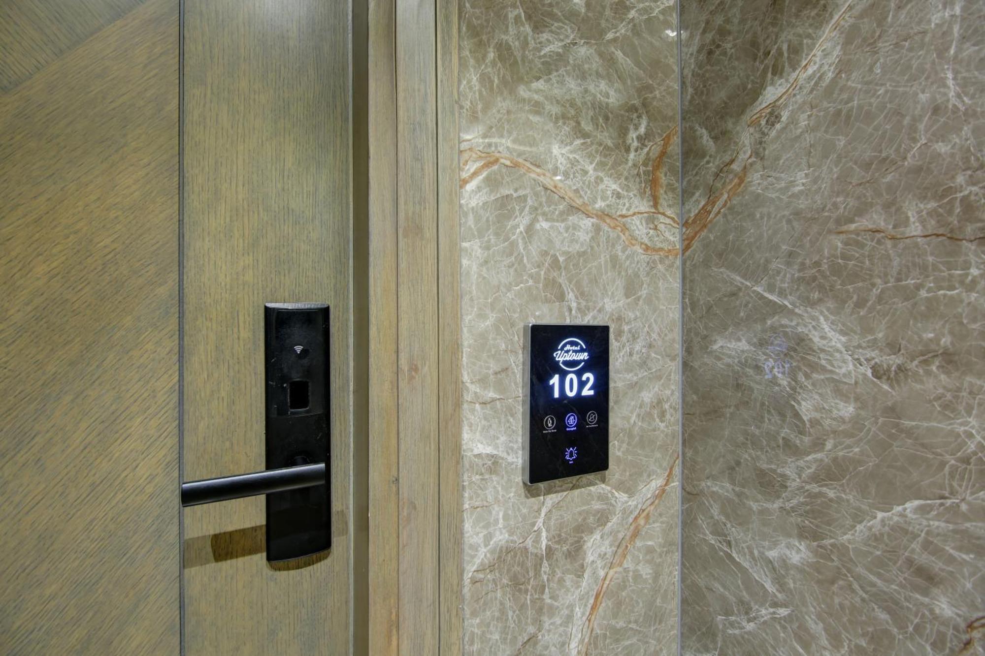 Hotel Uptown - 1Km From Connaught Place New Delhi Extérieur photo