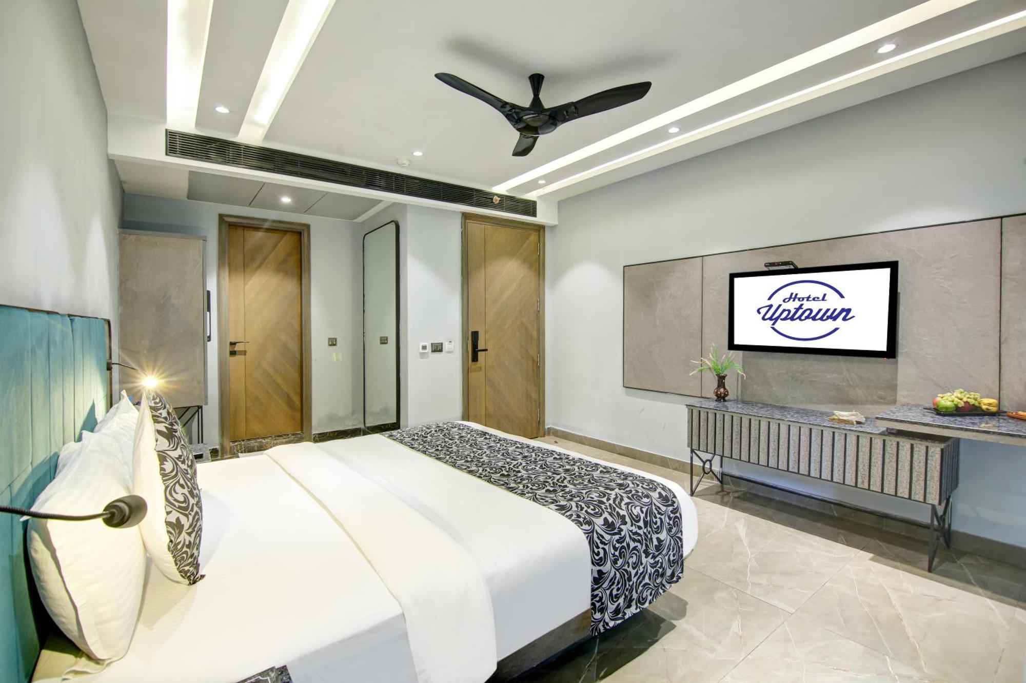 Hotel Uptown - 1Km From Connaught Place New Delhi Extérieur photo